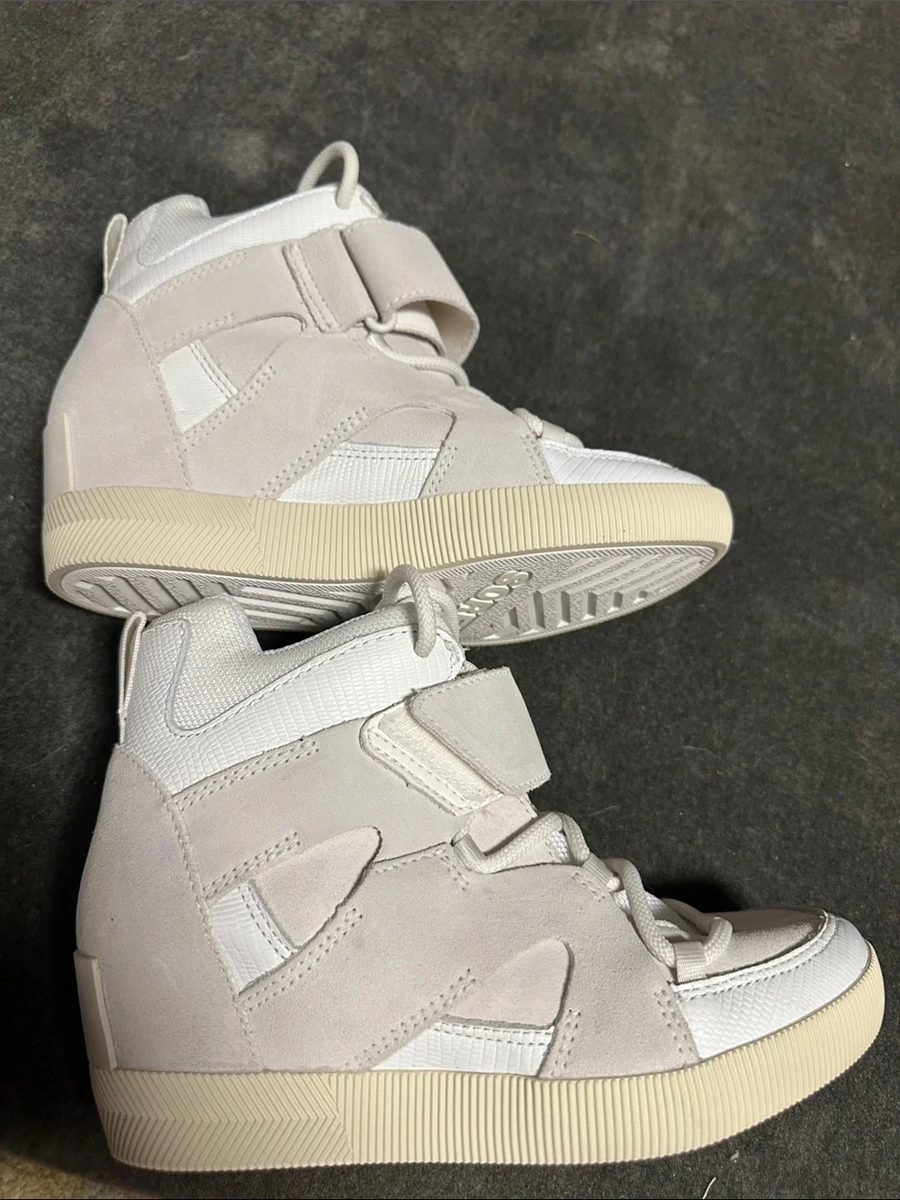 Sorel Out N About IV Chillz Waterproof Sneaker Boots White NWT Women’s 7